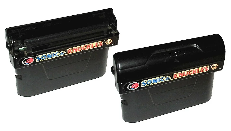 Genesis cartridge of Sonic & Knuckles with showing the extra port for plugging an other cartridge (Lock-on technology).