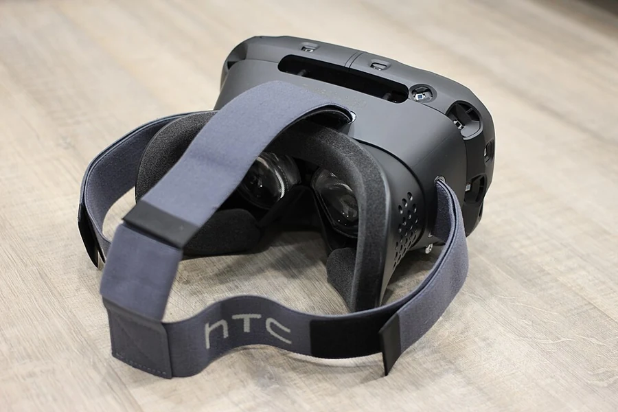 Imagem de HTC Vive — HTC Vive (2)